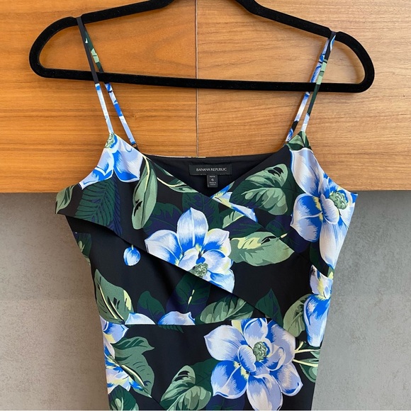 Banana Republic Black Strappy Blue Floral Asymmetrical Dress, Size 6 Petite - Picture 14 of 14